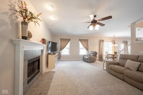 11121 Desert Glen Drive Fishers IN 46037