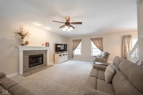 11121 Desert Glen Drive Fishers IN 46037