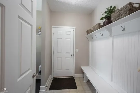 11121 Desert Glen Drive Fishers IN 46037