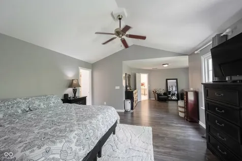 11121 Desert Glen Drive Fishers IN 46037