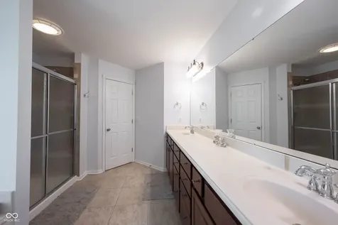 11121 Desert Glen Drive Fishers IN 46037