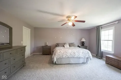 11121 Desert Glen Drive Fishers IN 46037