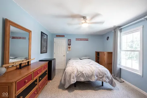 11121 Desert Glen Drive Fishers IN 46037