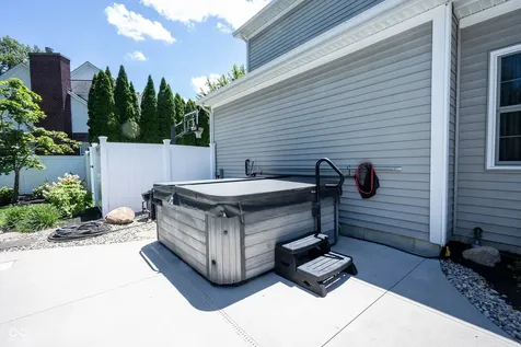 11121 Desert Glen Drive Fishers IN 46037