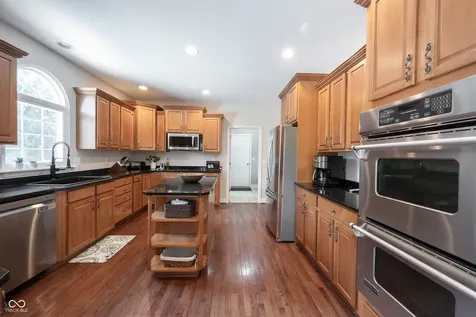 11121 Desert Glen Drive Fishers IN 46037