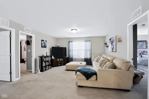 1294 Valdarno Drive Greenwood IN 46143