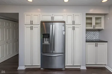 10304 Whispering Winds Drive Indianapolis IN 46234