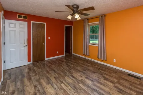 10304 Whispering Winds Drive Indianapolis IN 46234