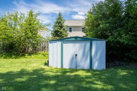 10304 Whispering Winds Drive Indianapolis IN 46234
