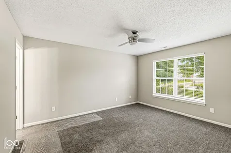 8236 Brambleberry Drive Indianapolis IN 46239