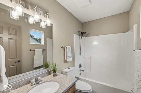 8236 Brambleberry Drive Indianapolis IN 46239