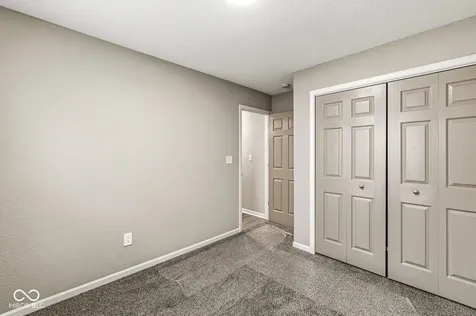 8236 Brambleberry Drive Indianapolis IN 46239
