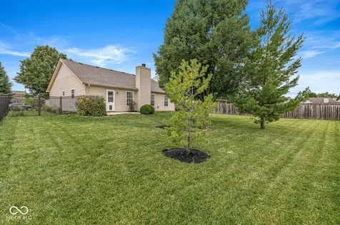 8236 Brambleberry Drive Indianapolis IN 46239