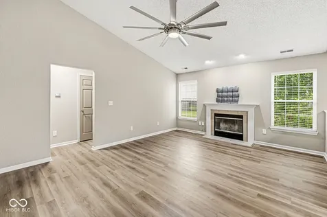 8236 Brambleberry Drive Indianapolis IN 46239