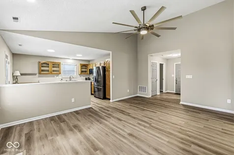 8236 Brambleberry Drive Indianapolis IN 46239
