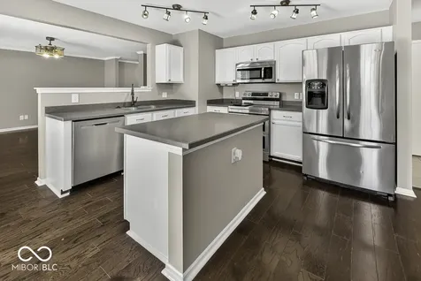 971 Shenandoah Way Greenwood IN 46143