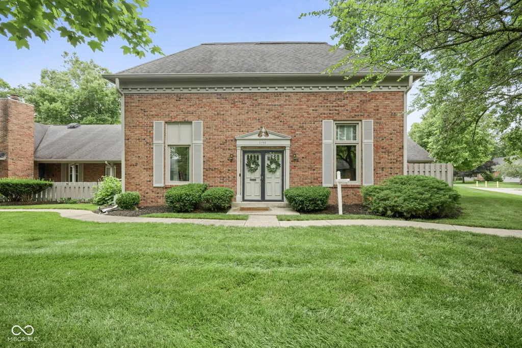 9114 Grinnell Street Indianapolis IN 46268