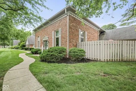 9114 Grinnell Street Indianapolis IN 46268