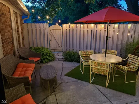 9114 Grinnell Street Indianapolis IN 46268