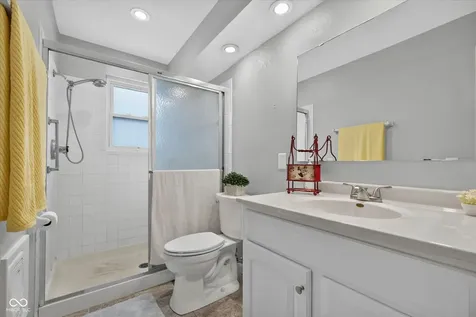 2932 Lake Shore Drive Indianapolis IN 46205