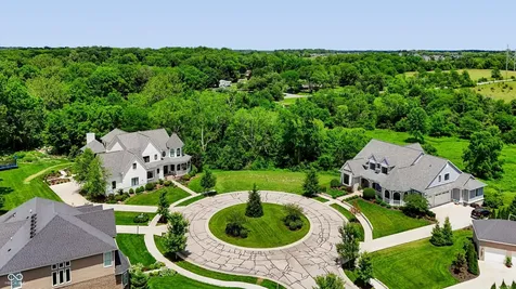6483 W Deerfield Court Zionsville IN 46077