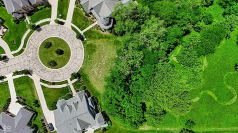 6483 W Deerfield Court Zionsville IN 46077