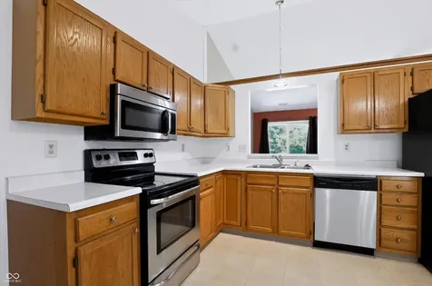 7229 Muirfield Place Indianapolis IN 46237