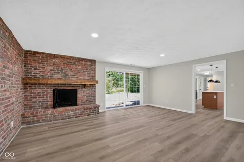646 Redbud Lane Plainfield IN 46168