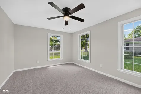 646 Redbud Lane Plainfield IN 46168