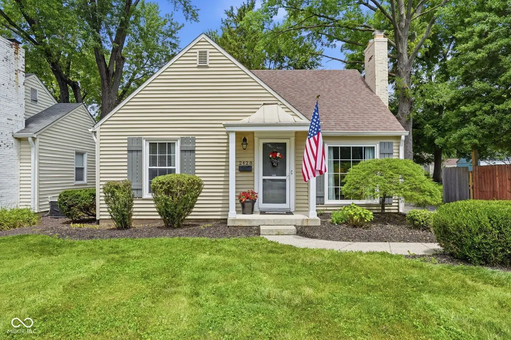 2428 Mcleay Drive Indianapolis IN 46220