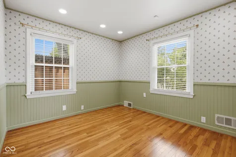 2428 Mcleay Drive Indianapolis IN 46220