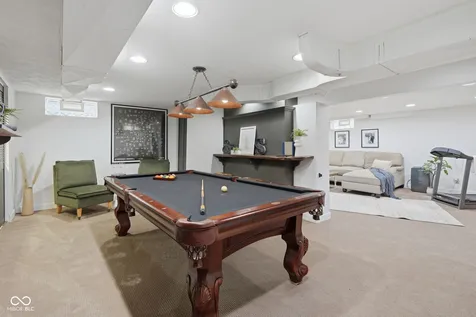 2428 Mcleay Drive Indianapolis IN 46220