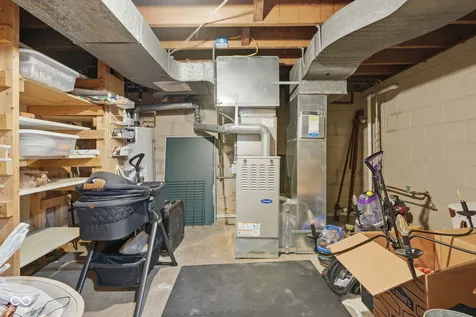 2428 Mcleay Drive Indianapolis IN 46220