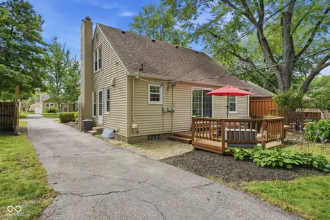 2428 Mcleay Drive Indianapolis IN 46220