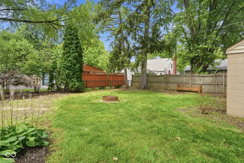 2428 Mcleay Drive Indianapolis IN 46220