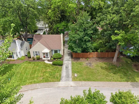 2428 Mcleay Drive Indianapolis IN 46220