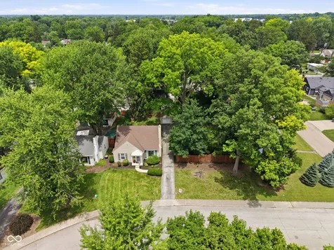 2428 Mcleay Drive Indianapolis IN 46220