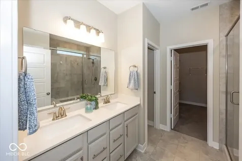 5178 Glendon Court Mccordsville IN 46055
