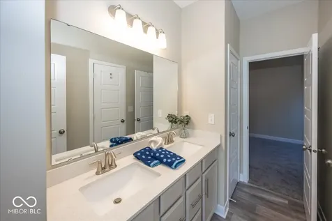 5178 Glendon Court Mccordsville IN 46055