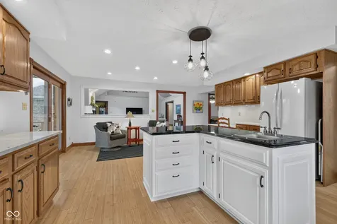 4121 Moss Ridge Lane Indianapolis IN 46237