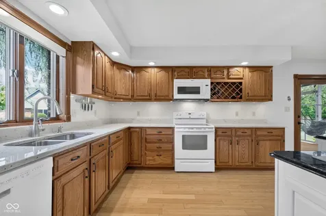 4121 Moss Ridge Lane Indianapolis IN 46237