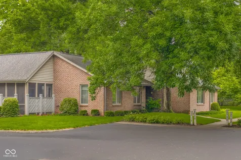 2712 Wildwood Place Columbus IN 47201