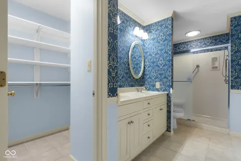 2712 Wildwood Place Columbus IN 47201