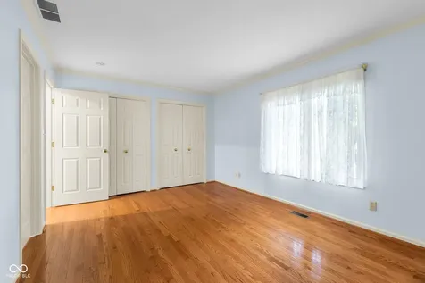 2712 Wildwood Place Columbus IN 47201