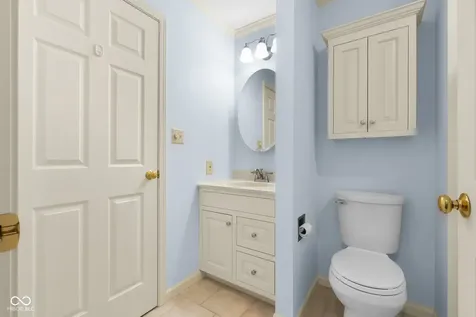2712 Wildwood Place Columbus IN 47201