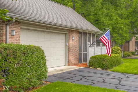 2712 Wildwood Place Columbus IN 47201