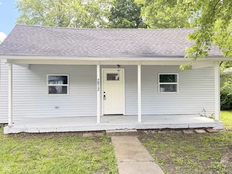 2812 S Liberty Street Muncie IN 47302