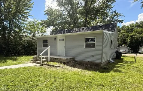 2812 S Liberty Street Muncie IN 47302