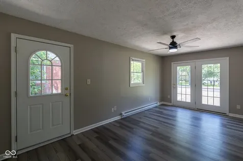 622 Indianapolis Road Mooresville IN 46158