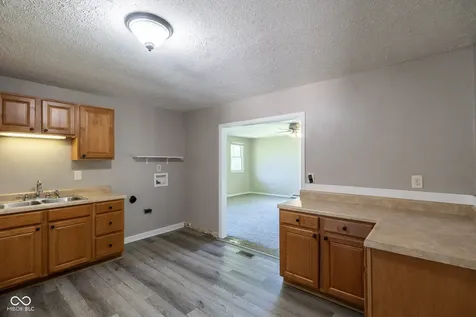 622 Indianapolis Road Mooresville IN 46158